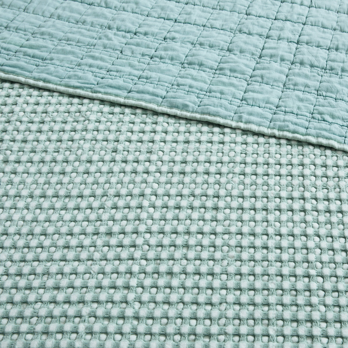 Mills Waffle Quilted Throw