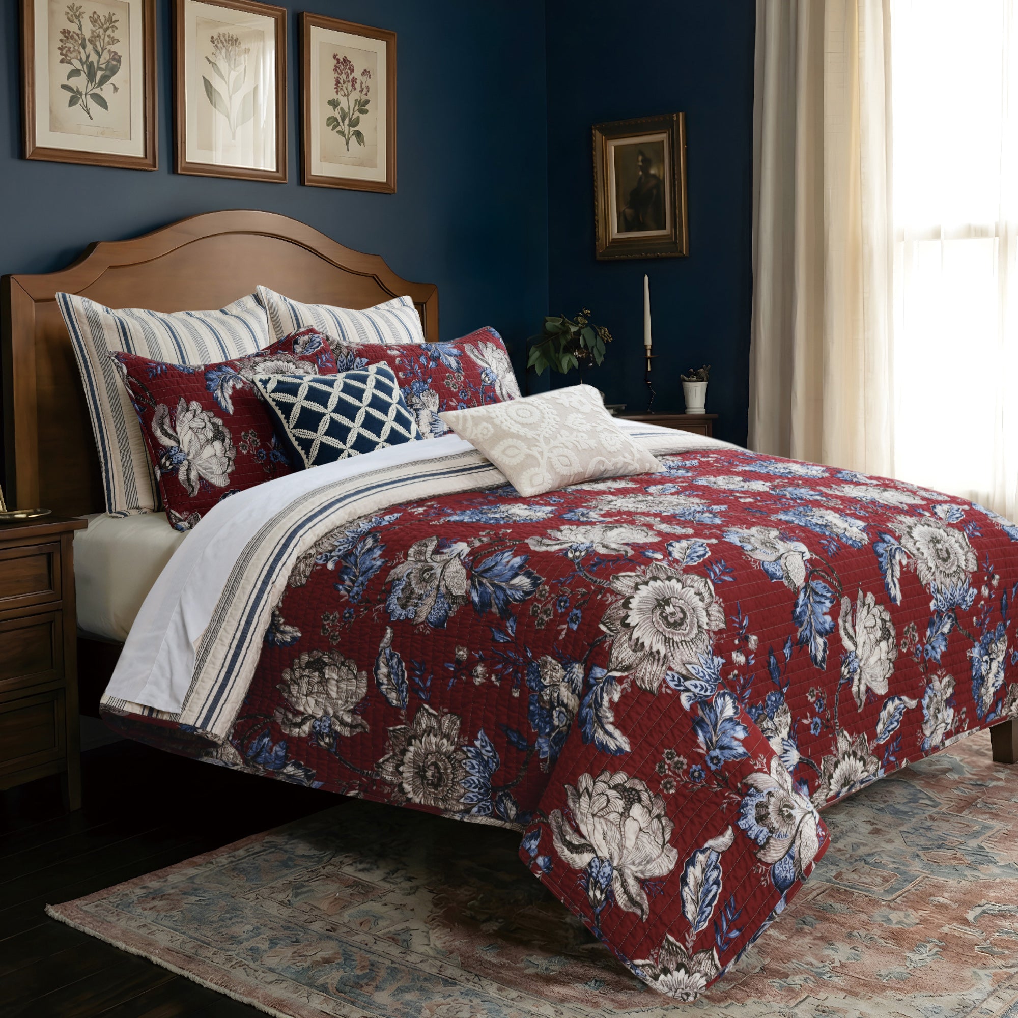 Royce Red Quilt Set