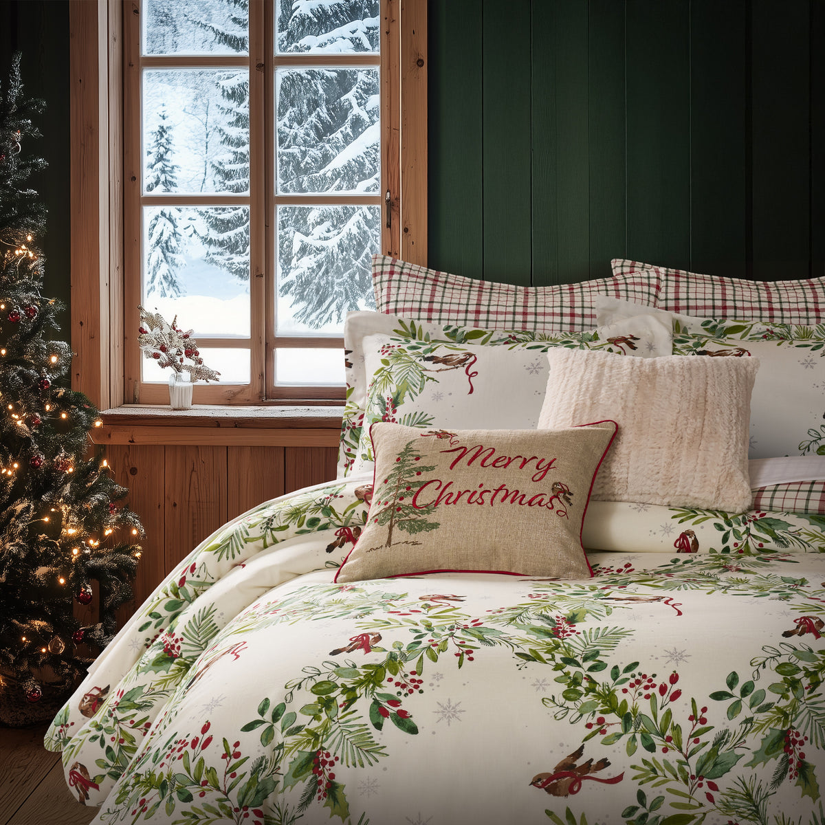 Tinsel Tidings Comforter Set