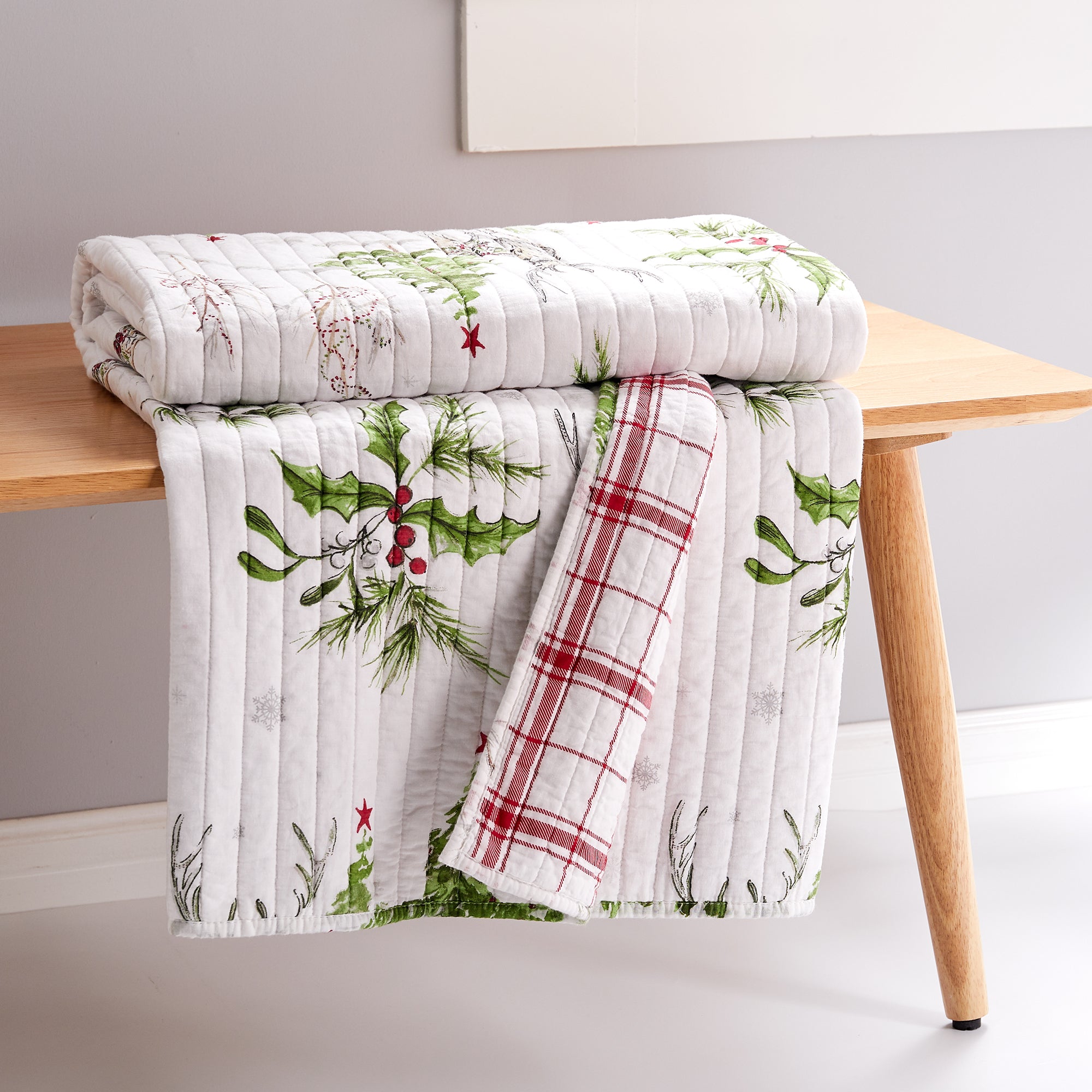 Sleigh Bells Quilted Throw