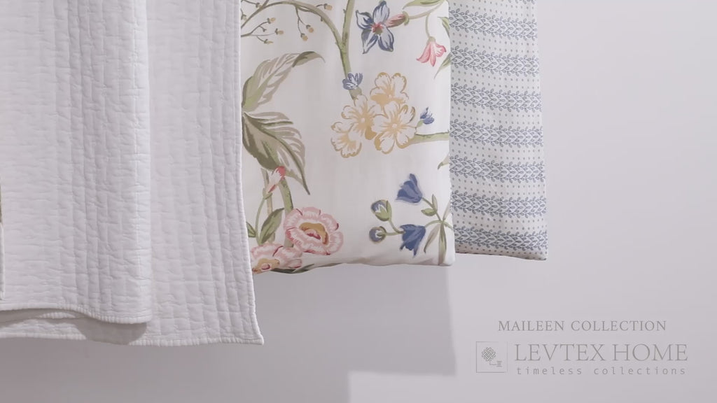 Maileen Comforter Set