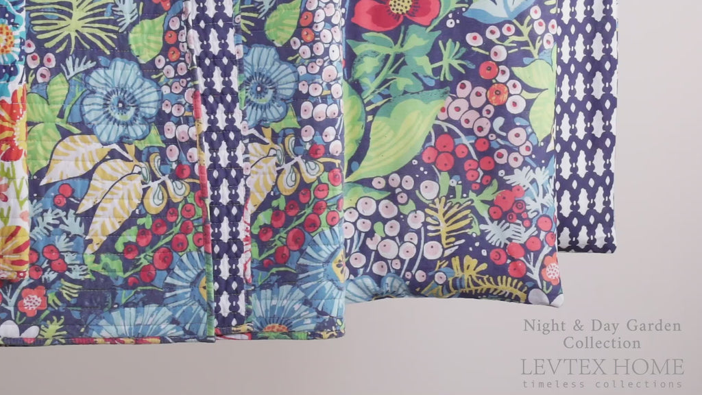 Night Garden Quilt Set