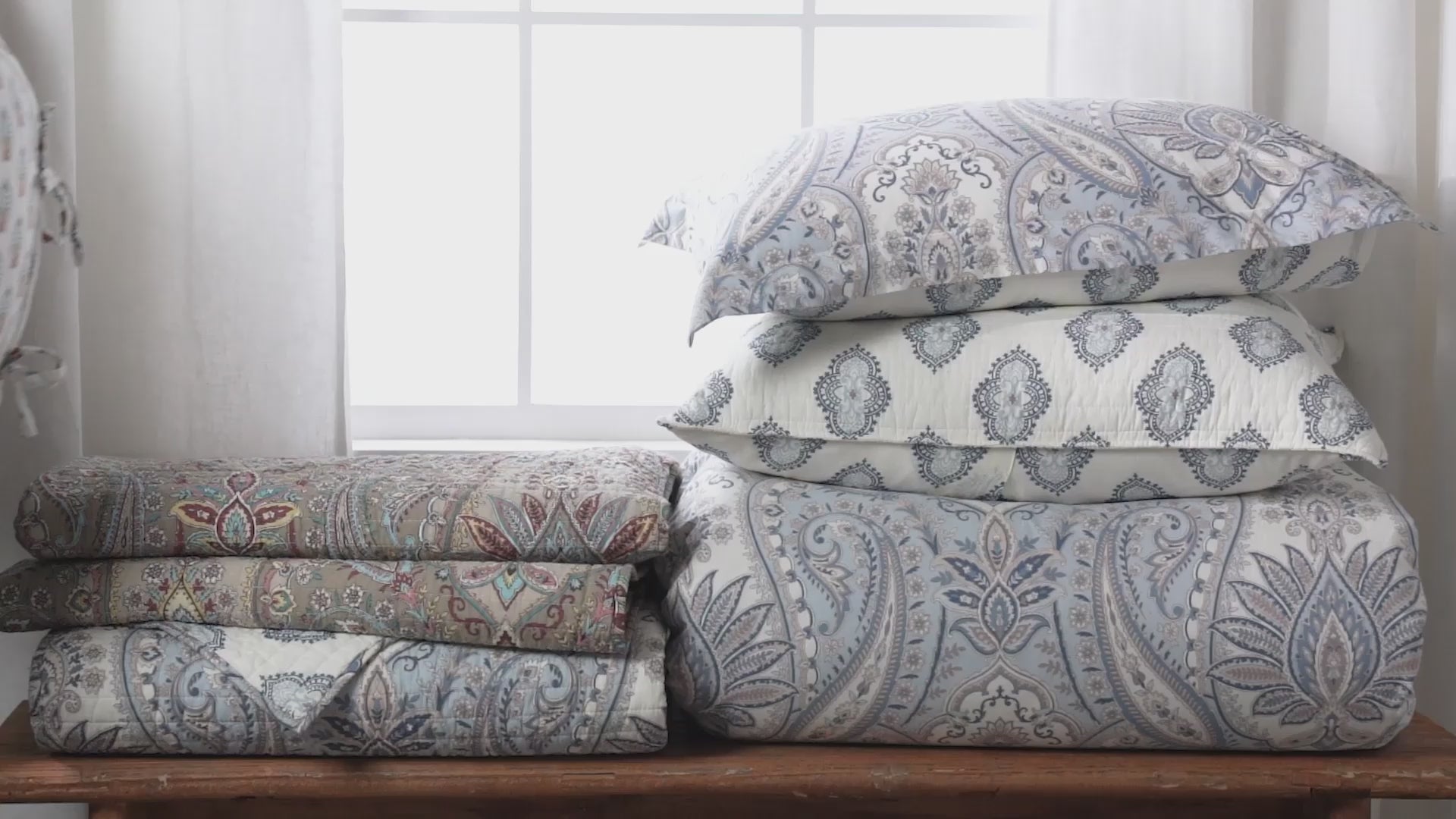 掛け布団 5点セット 海外クイーンサイズ Kasey 5 Piece Rever Levtex Home Kasey Comforter Set - Cotton
