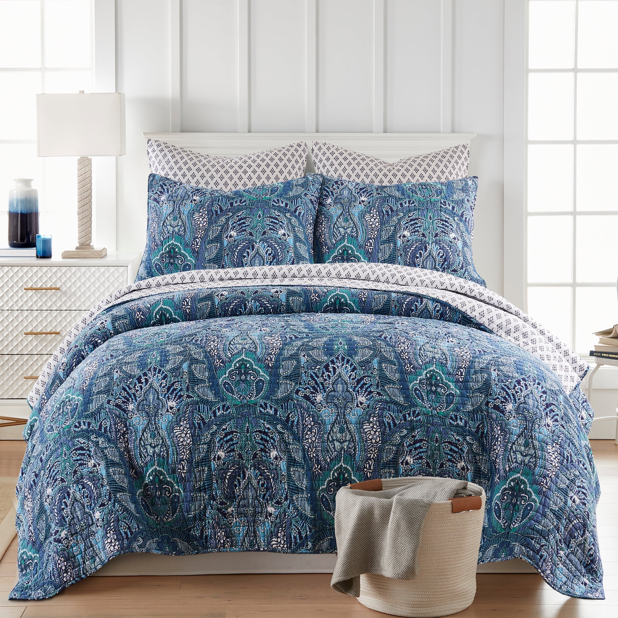 Bellamy Teal Quilt Set