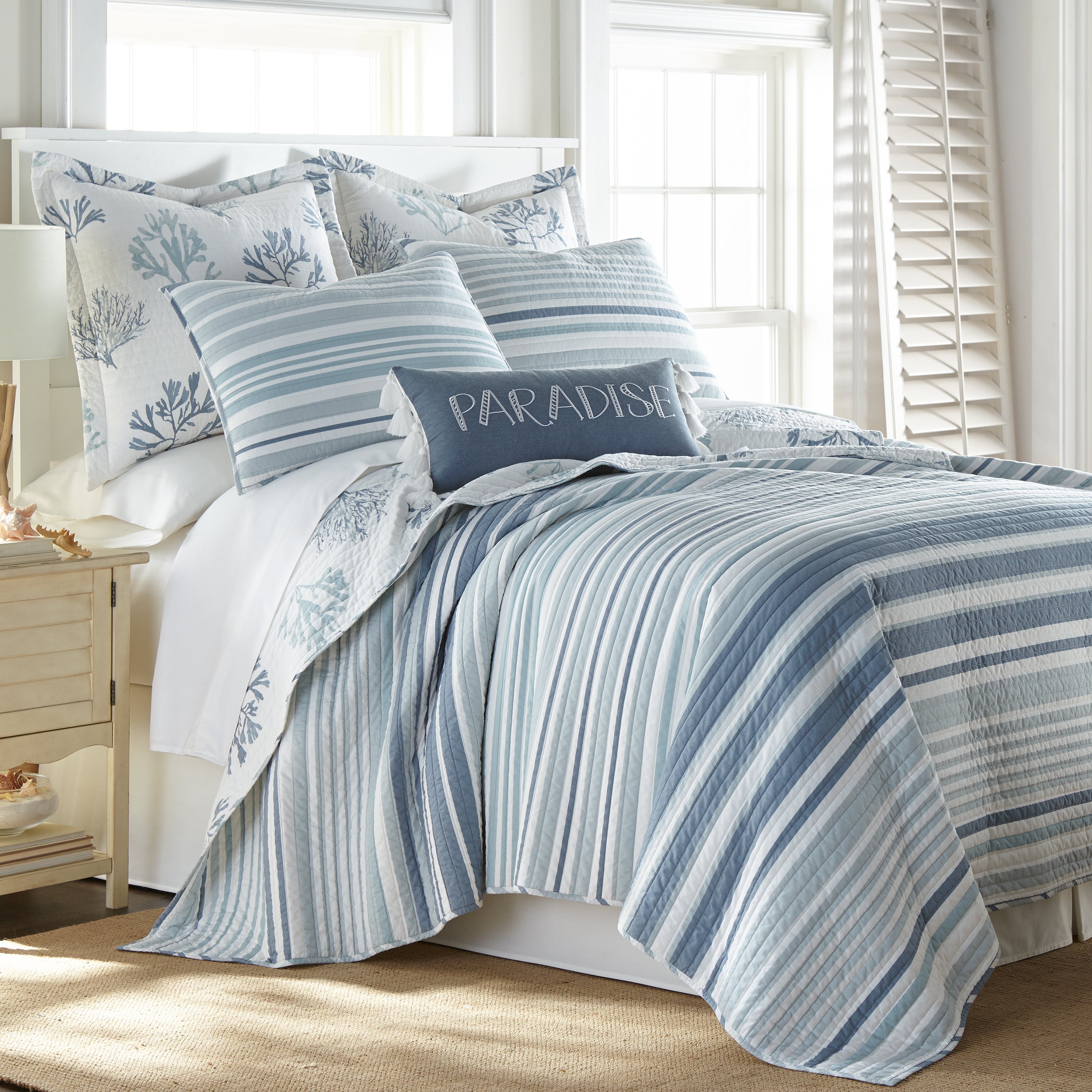 Blue beachy comforters Clearance