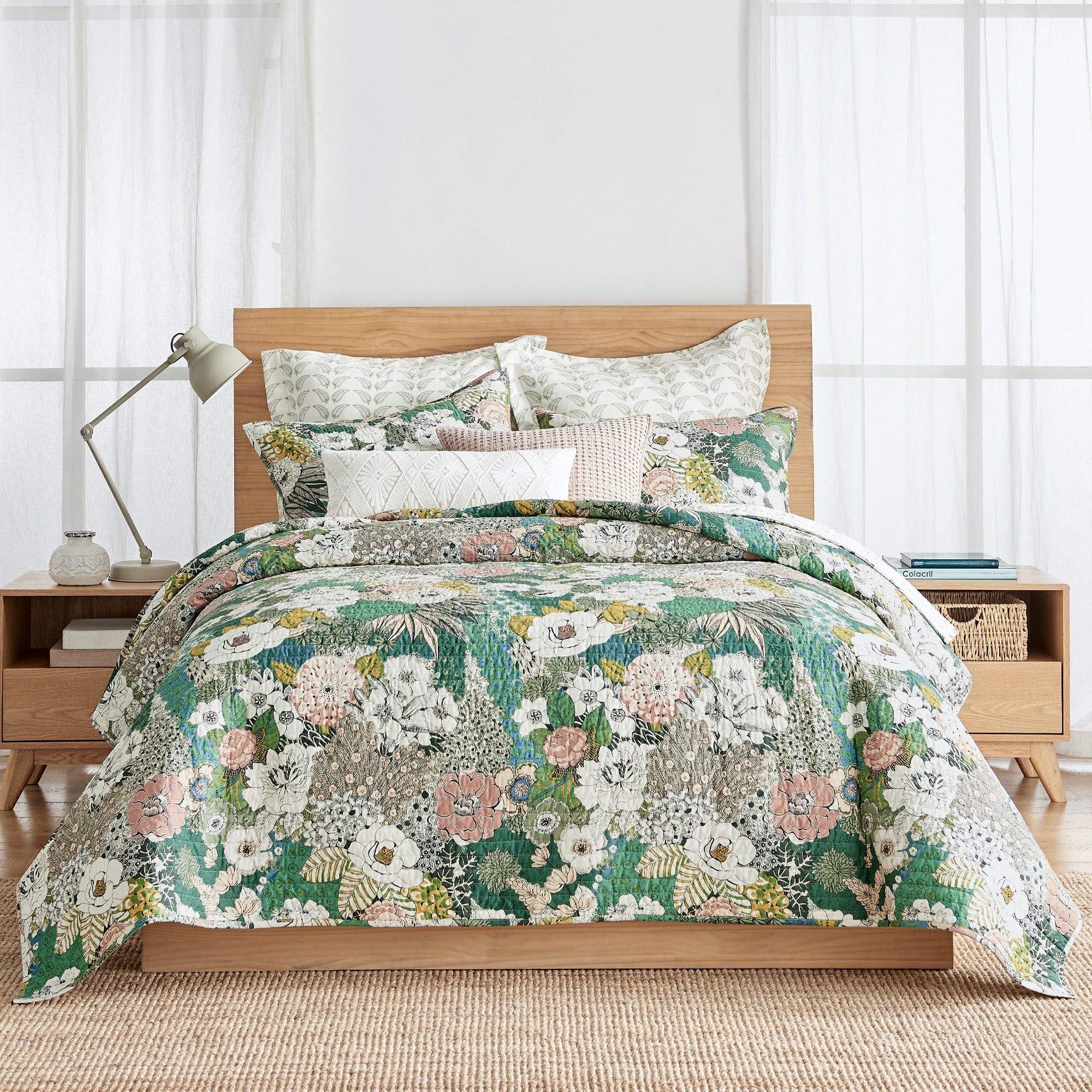 Levtex Home - Grandiflora Quilt Set - Full/Queen Quilt + Two Standard  Pillow Shams - Multicolor Bold Contemporary Floral - Quilt Size (88x92in.)  and