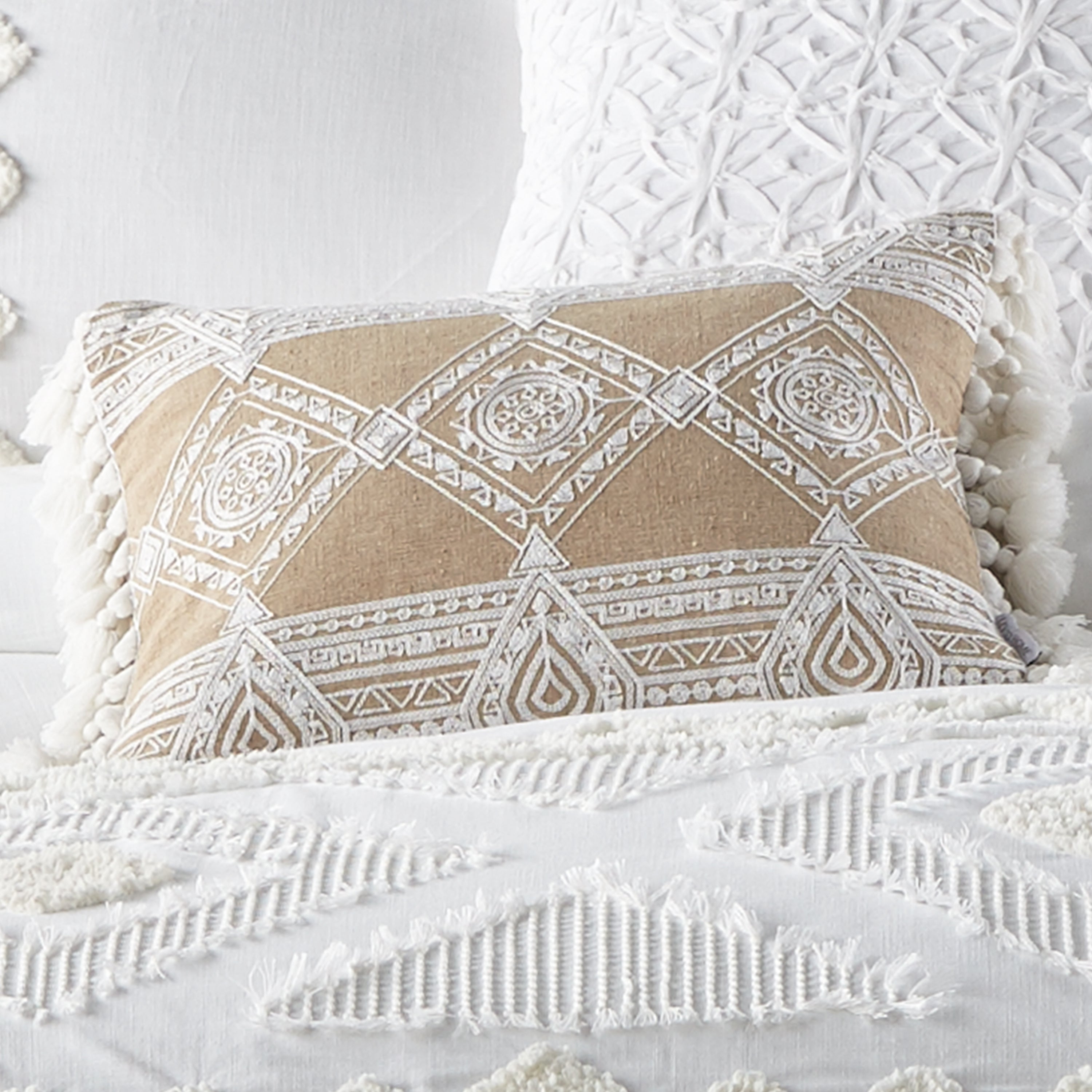 Harleson White Diamonds With Tassels Pillow