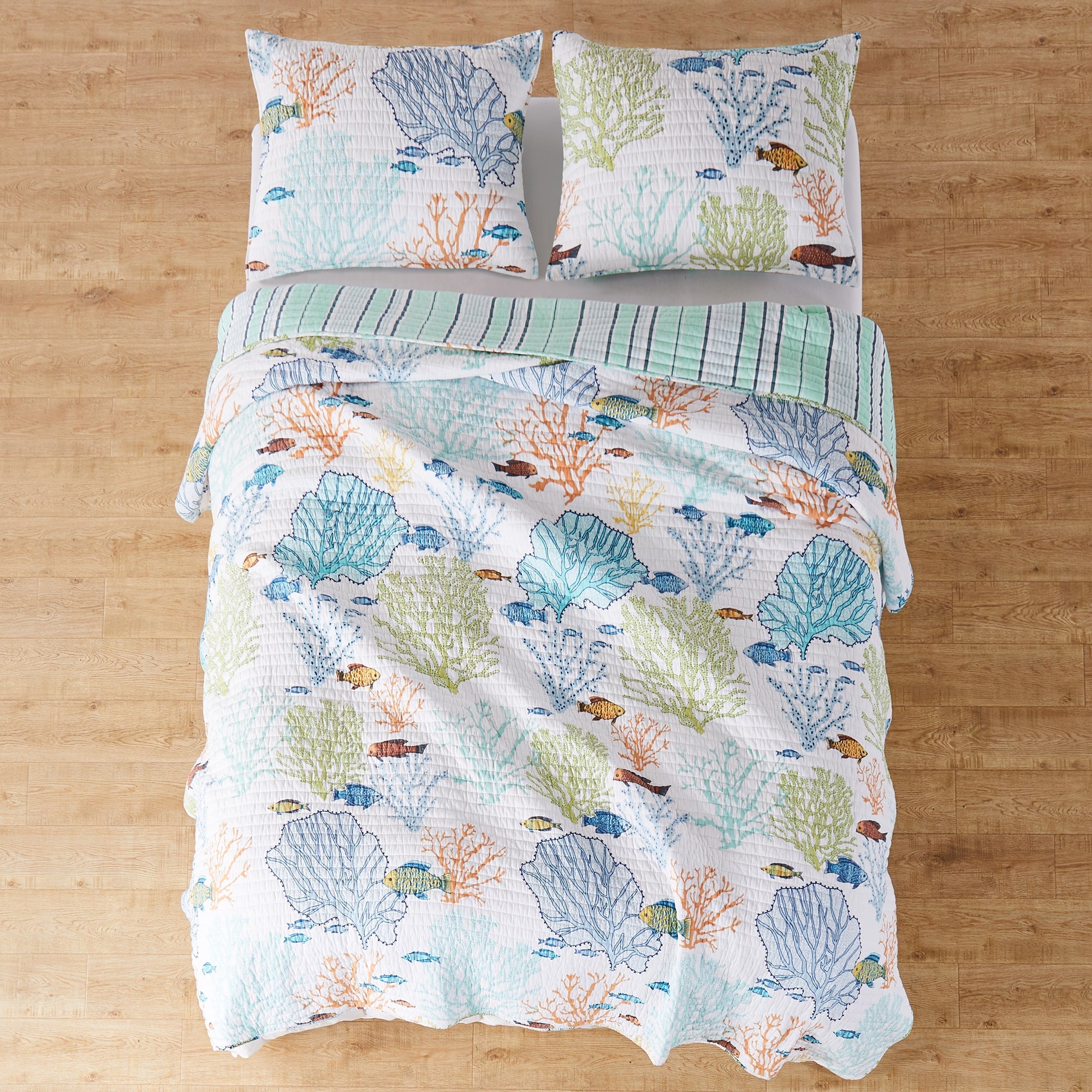 Deep Sea Multicolor Quilt Set