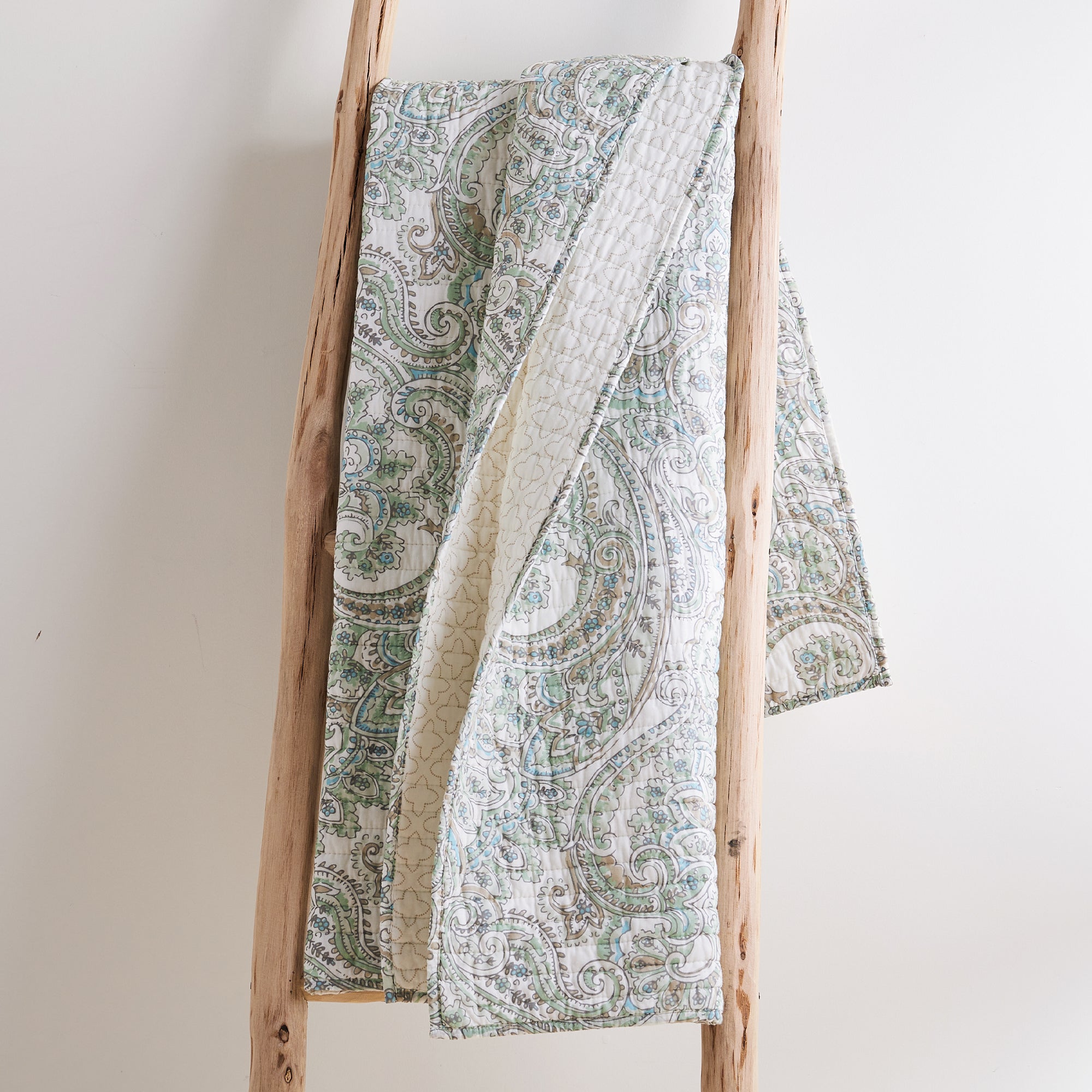 Assisi Mint Quilted Throw